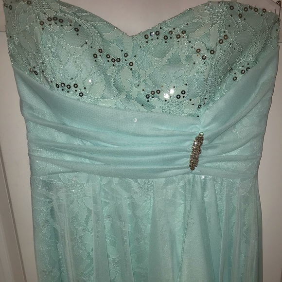 Formal/Prom Dress - Picture 4 of 8